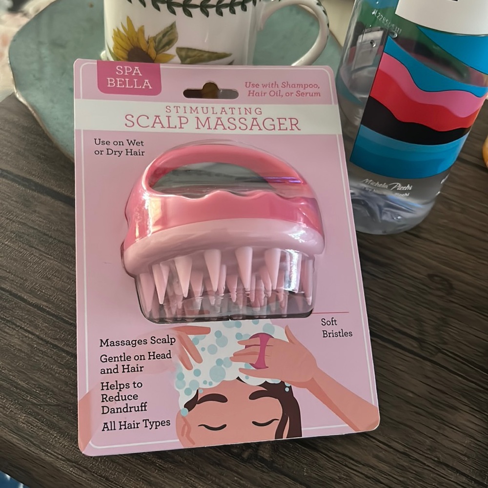 SPA
BELLA STIMULATING SCALP MASSAGER. NWT